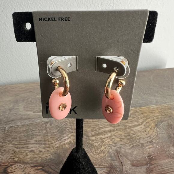 🍭6/$30 New Nordstrom Pink and Gold Acrylic MetallicHoop Post Earrings - Picture 1 of 5